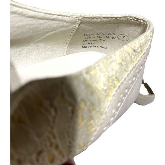 Vintage Not Rated Cream Lace &Suede Wingtips Size 7 EUC boho chic - Picture 4 of 12